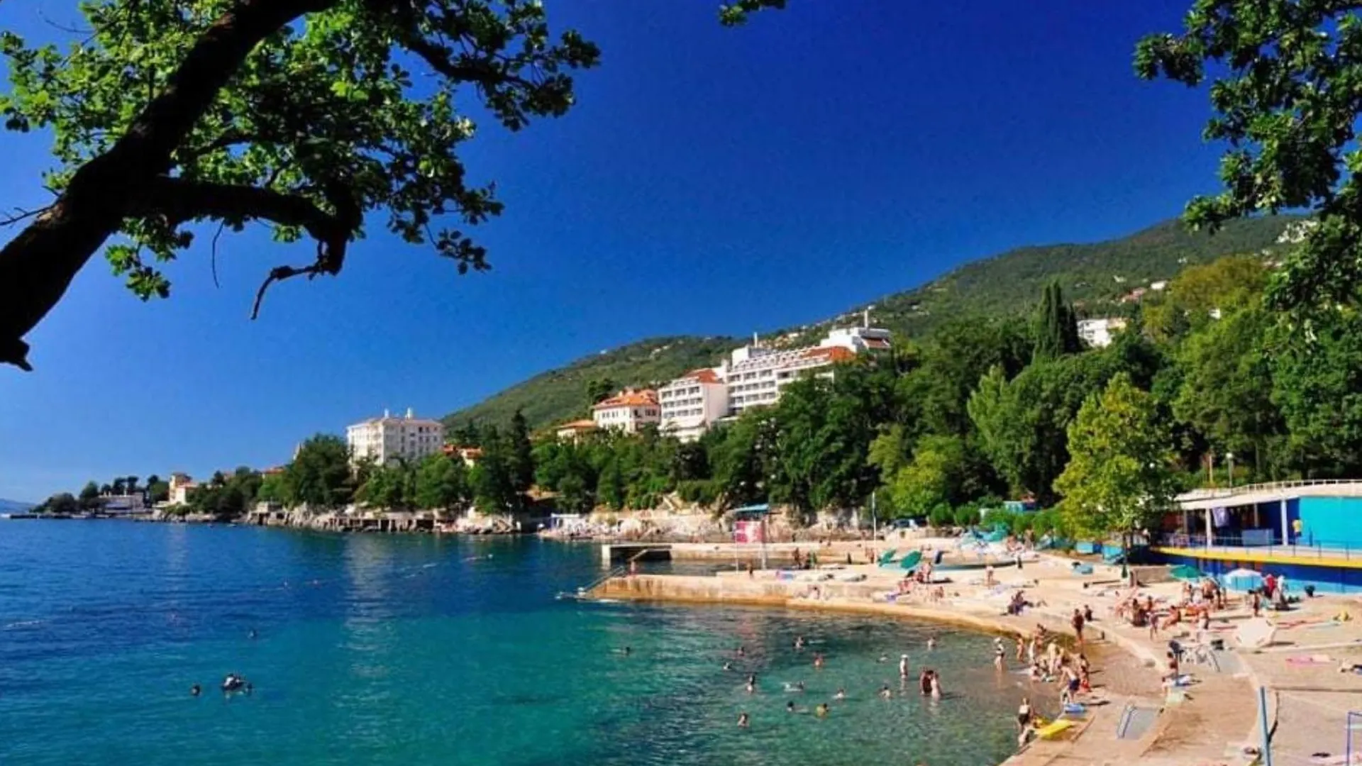 Secluded Lovran Apartment With Balcony And Patio Chorwacja